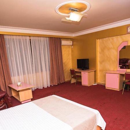 יירבאן Nor Dzoraberd Hotel Complex מראה חיצוני תמונה