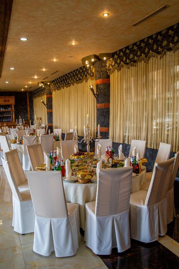 יירבאן Nor Dzoraberd Hotel Complex מראה חיצוני תמונה