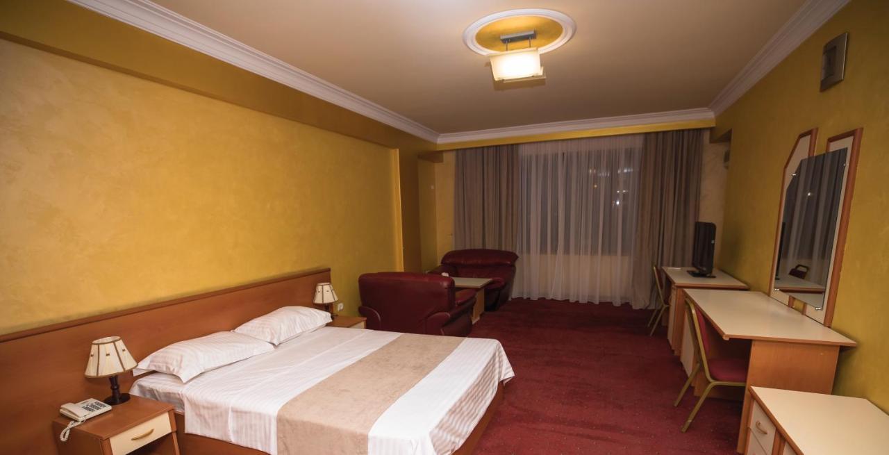 יירבאן Nor Dzoraberd Hotel Complex מראה חיצוני תמונה